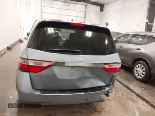 2013 Honda Odyssey EX-L with VIN 5FNRL5H67DB015512, listed as a IAAI auction lot 41758695 with 193,356 mi miles and . Bid and sale history available at carsss.com. Image 17.