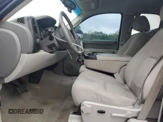 2011 GMC Sierra 1500 SLE с VIN 1GTR2VE36BZ144832, выставлен на аукционе Copart как лот 54582905 с пробегом 219 638 миль миль и Списание • Salvage title. История ставок и продаж доступна на DreamBid. Изображение 7.