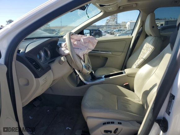 2013 Volvo XC60 3.2L with VIN YV4952DL7D2385542, listed as a Copart auction lot 46813035 with 0 mi miles and Salvage Title. Bid and sale history available at carsss.com. Image 7.