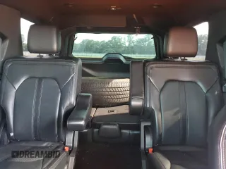 2020 Ford Expedition Limited z VIN 1FMJU1KT8LEA81726, wystawiony jako Copart lot #60194785 z przebiegiem 127 591 mil mil oraz Szkoda całkowita • Salvage title. Historia ofert i sprzedaży dostępna na DreamBid. Obrazek 10.