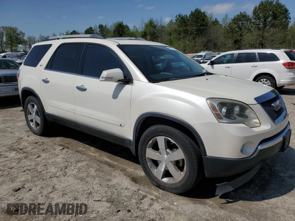 2010 GMC Acadia SLT1 z VIN 1GKLRMED4AJ113245, wystawiony jako Copart lot #51918175 z przebiegiem 116 737 mil mil oraz Czysty tytuł • Clean title. Historia ofert i sprzedaży dostępna na DreamBid. Obrazek 4.