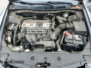 2011 Honda Accord LX z VIN 1HGCP2F34BA093416, wystawiony jako Copart lot #56844705 z przebiegiem 117 941 mil mil oraz Szkoda całkowita • Salvage title. Historia ofert i sprzedaży dostępna na DreamBid. Obrazek 11.