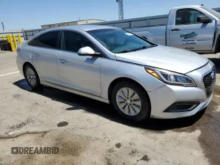 2016 Hyundai Sonata Hybrid SE with VIN KMHE24L11GA008782, listed as a Copart auction lot 61579313 with 159,171 mi miles. Bid and sale history available at carsss.com. Image 4.