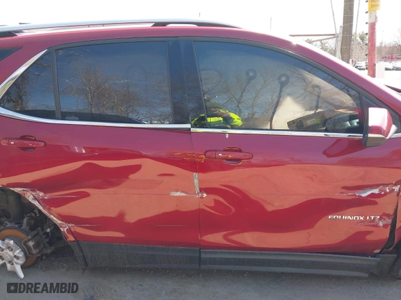 2018 Chevrolet Equinox LT with VIN 2GNAXSEV1J6206766, listed as a IAAI auction lot 41875776 with 135,105 mi miles. Bid and sale history available at carsss.com. Image 12.