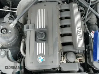 2007 BMW Z4 с VIN 4USDU53557LF77798, выставлен на аукционе IAAI как лот 41731456 с пробегом 77 302 миль миль и . История ставок и продаж доступна на DreamBid. Изображение 19.