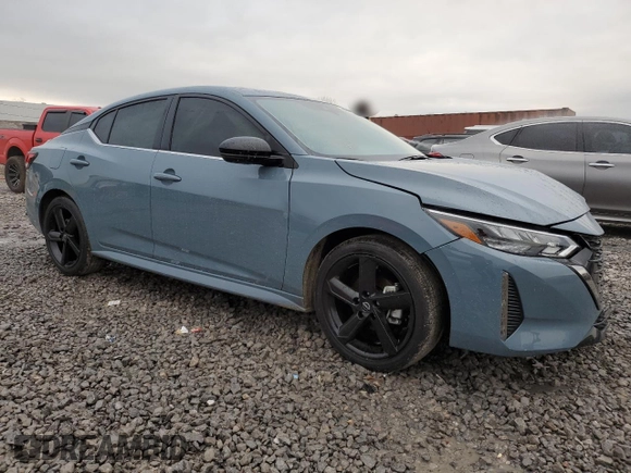 2025 Nissan Sentra SR with VIN 3N1AB8DV2SY203051, listed as a Copart auction lot 42502105 with 816 mi miles and Salvage Title. Bid and sale history available at DreamBid. Image 4.