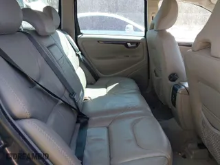 2007 Volvo XC70 with VIN YV4SZ592671256063, listed as a IAAI auction lot 41875616 with 1 mi miles. Bid and sale history available at carsss.com. Image 8.