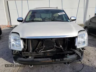 2011 GMC Yukon SLT with VIN 1GKS1CE01BR131442, listed as a Copart auction lot 79490004 with 211,307 mi miles and Salvage Title. Bid and sale history available at carsss.com. Image 5.
