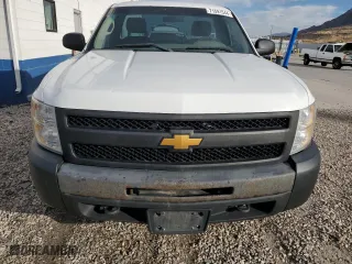 2013 Chevrolet Silverado 1500 Work Truck with VIN 1GCNKPEX3DZ252843, listed as a Copart auction lot 71591544 with 188,629 mi miles and Salvage Title. Bid and sale history available at carsss.com. Image 5.