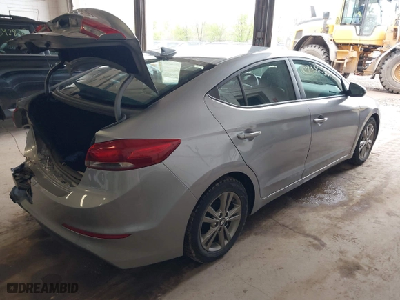 2017 Hyundai Elantra SE with VIN 5NPD84LF9HH100887, listed as a IAAI auction lot 39336230 with 78,831 mi miles. Bid and sale history available at carsss.com. Image 4.