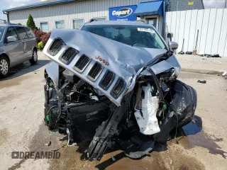 2016 Jeep Cherokee Latitude with VIN 1C4PJLCBXGW290992, listed as a Copart auction lot 62168135 with 139,160 mi miles and Non repairable. Bid and sale history available at DreamBid. Image 5.