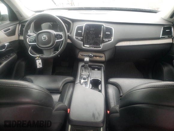 2022 Volvo XC90 Inscription with VIN YV4A221L3N1777824, listed as a Copart auction lot 72536074 with 27,096 mi miles and Salvage title. Bid and sale history available at DreamBid. Image 8.