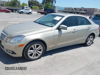 2011 Mercedes-Benz E 350 Luxury with VIN WDDHF2EB6BA342255, listed as a IAAI auction lot 42185033 with 57,757 mi miles and . Bid and sale history available at carsss.com. Image 2.