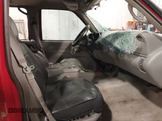 1999 GMC Suburban z VIN 1GKFK16R2XJ759130, wystawiony jako IAAI lot #40250336 z przebiegiem 235 141 mil mil oraz . Historia ofert i sprzedaży dostępna na DreamBid. Obrazek 5.