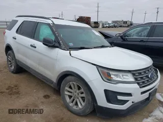 2016 Ford Explorer with VIN 1FM5K8B88GGA34833, listed as a IAAI auction lot 41614997 with 203,128 mi miles and . Bid and sale history available at carsss.com. Image 1.