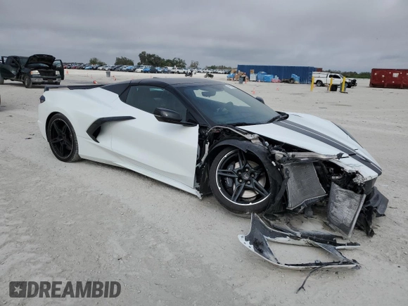 2023 Chevrolet Corvette 2LT with VIN 1G1YB3D46P5131211, listed as a Copart auction lot 41807615 with 9,204 mi miles and Salvage Title. Bid and sale history available at carsss.com. Image 4.