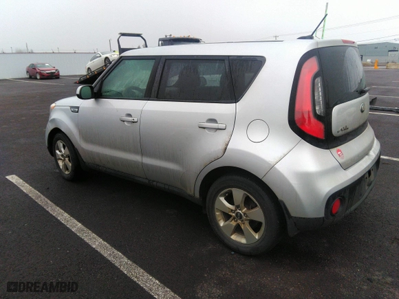 2017 Kia Soul with VIN KNDJN2A23H7466090, listed as a IAAI auction lot 41325788 with 84,540 mi miles. Bid and sale history available at carsss.com. Image 3.