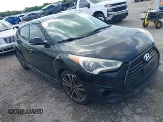 2016 Hyundai Veloster Turbo with VIN KMHTC6AE1GU271374, listed as a IAAI auction lot 41924768 with 93,072 mi miles. Bid and sale history available at carsss.com. Image 1.