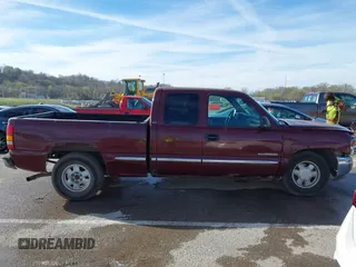2000 GMC Sierra 1500 SLE with VIN 1GTEC19V0YZ168472, listed as a IAAI auction lot 41837734 with 277,163 mi miles and . Bid and sale history available at DreamBid. Image 14.