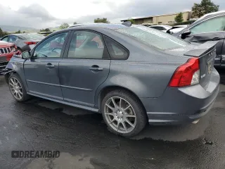 2010 Volvo S40 R-Design with VIN YV1672MH7A2513697, listed as a Copart auction lot 51437655 with 0 mi miles and Salvage Title. Bid and sale history available at carsss.com. Image 2.