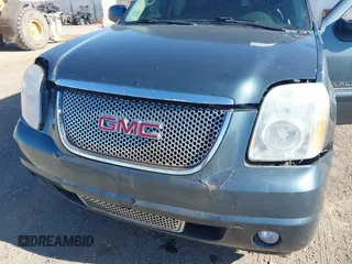 2008 GMC Yukon XL z VIN 1GKFK66828J210470, wystawiony jako IAAI lot #42119370 z przebiegiem 204 296 mil mil oraz . Historia ofert i sprzedaży dostępna na DreamBid. Obrazek 6.