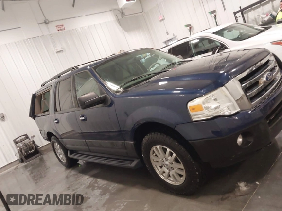 2011 Ford Expedition EL XL with VIN 1FMJK1G5XBEF43069, listed as a IAAI auction lot 41462457 with 146,866 mi miles. Bid and sale history available at carsss.com. Image 13.