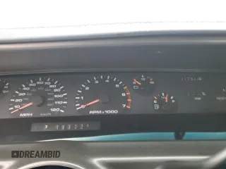 1994 Oldsmobile Cutlass z VIN 1G3WH55M2RD390391, wystawiony jako Copart lot #86277034 z przebiegiem 217 324 mil mil oraz Szkody całkowita. Historia ofert i sprzedaży dostępna na DreamBid. Obrazek 9.