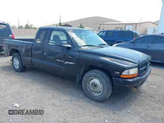 2000 Dodge Dakota with VIN 1B7GL22X0YS776124, listed as a IAAI auction lot 42630499 with 241,378 mi miles and . Bid and sale history available at DreamBid. Image 1.