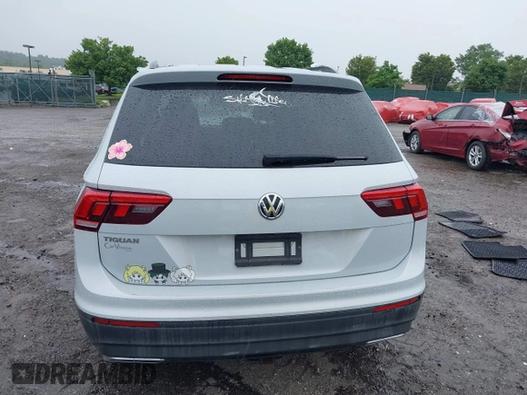 2019 Volkswagen Tiguan S with VIN 3VV0B7AX7KM031438, listed as a IAAI auction lot 42367337 with Not provided miles and . Bid and sale history available at DreamBid. Image 16.