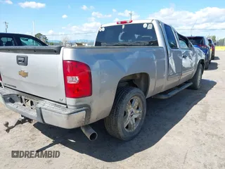 2007 Chevrolet Silverado 1500 LT w/2LT with VIN 2GCEC19J771637240, listed as a IAAI auction lot 41921738 with 163,590 mi miles. Bid and sale history available at carsss.com. Image 4.