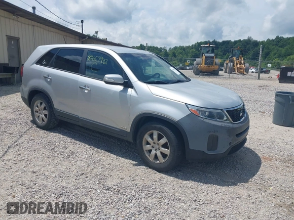 2015 Kia Sorento LX with VIN 5XYKTCA62FG568967, listed as a IAAI auction lot 42689942 with 215,430 mi miles and . Bid and sale history available at DreamBid. Image 1.