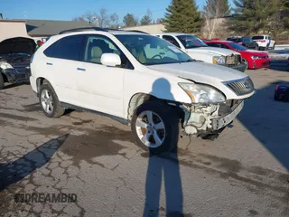 2008 Lexus RX 350 z VIN 2T2HK31U08C087685, wystawiony jako IAAI lot #41353648 z przebiegiem 185 816 mil mil oraz . Historia ofert i sprzedaży dostępna na DreamBid. Obrazek 1.