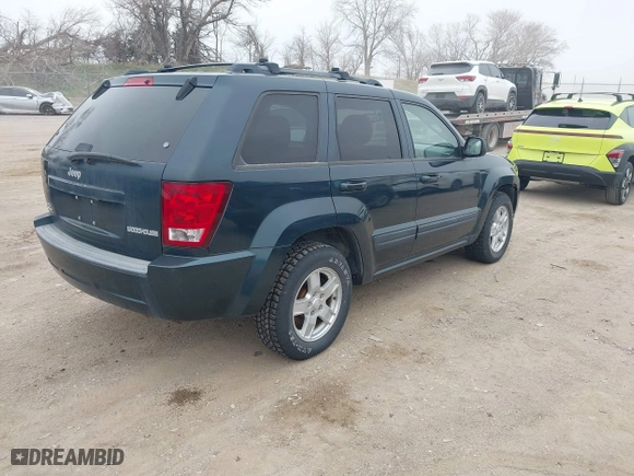 2006 Jeep Grand Cherokee Laredo with VIN 1J4GR48K96C172871, listed as a IAAI auction lot 41951673 with 170,978 mi miles. Bid and sale history available at carsss.com. Image 4.