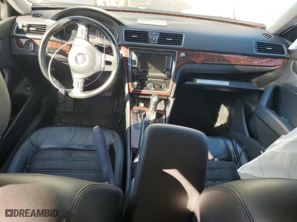 2013 Volkswagen Passat SEL Premium with VIN 1VWCM7A34DC083047, listed as a Copart auction lot 75218054 with 0 mi miles and Salvage Title. Bid and sale history available at carsss.com. Image 8.