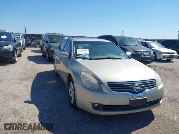 2009 Nissan Altima 2.5 S with VIN 1N4AL21E69N532960, listed as a IAAI auction lot 42036746 with 245,637 mi miles. Bid and sale history available at carsss.com. Image 1.