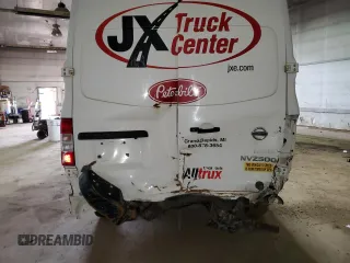 2019 Nissan NV Cargo SV z VIN 1N6BF0LY4KN808217, wystawiony jako Copart lot #47022995 z przebiegiem Nie podano mil oraz Tytuł czysty. Historia ofert i sprzedaży dostępna na DreamBid. Obrazek 6.