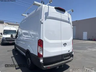 2023 Ford Transit Cargo z VIN 1FTBR1X82PKC09240, wystawiony jako IAAI lot #42818716 z przebiegiem 13 896 mil mil oraz . Historia ofert i sprzedaży dostępna na DreamBid. Obrazek 9.