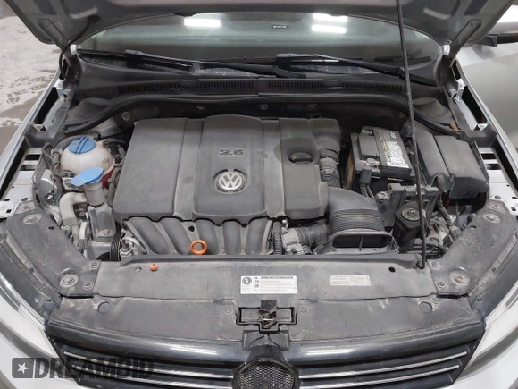 2013 Volkswagen Jetta SE with VIN 3VWDP7AJ9DM428243, listed as a IAAI auction lot 41958029 with 87,761 mi miles and . Bid and sale history available at DreamBid. Image 10.