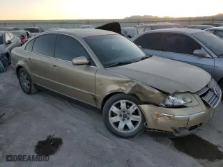2002 Volkswagen Passat GLX with VIN WVWTH63B92P061508, listed as a Copart auction lot 89027255 with 174,657 mi miles and Non Repairable. Bid and sale history available at carsss.com. Image 4.