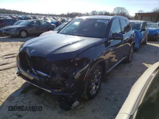 2022 BMW X5 xDrive40i with VIN 5UXCR6C08N9L71412, listed as a Copart auction lot 71472332 with 8,977 mi miles. Bid and sale history available at carsss.com. Image 1.