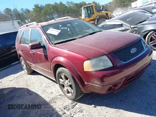 2005 Ford Freestyle Limited with VIN 1FMZK03115GA76441, listed as a IAAI auction lot 41697920 with 216,365 mi miles. Bid and sale history available at carsss.com. Image 1.