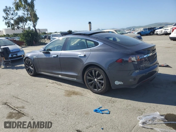 2015 Tesla Model S 85D with VIN 5YJSA1S2XFF092318, listed as a Copart auction lot 52026615 with 78,729 mi miles and Salvage Title. Bid and sale history available at carsss.com. Image 2.