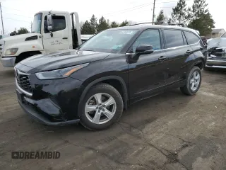 2022 Toyota Highlander L z VIN 5TDCZRBH0NS225484, wystawiony jako Copart lot #43743375 z przebiegiem 40 678 mil mil oraz Szkoda całkowita • Salvage title. Historia ofert i sprzedaży dostępna na DreamBid. Obrazek 1.