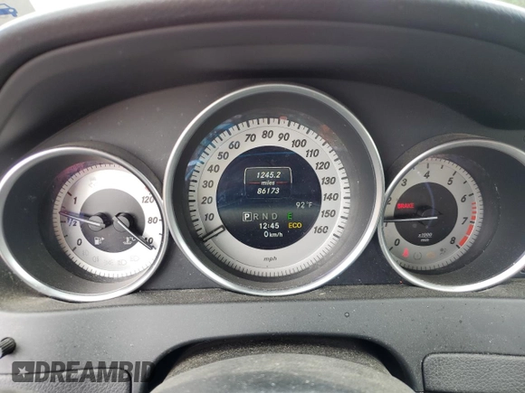 2014 Mercedes-Benz C 300 Sport z VIN WDDGF8AB0EA925820, wystawiony jako Copart lot #56204535 z przebiegiem 86 173 mil mil oraz Szkoda całkowita • Salvage title. Historia ofert i sprzedaży dostępna na DreamBid. Obrazek 9.