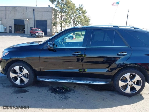 2016 Mercedes-Benz GLE with VIN 4JGDA5HB6GA633362, listed as a IAAI auction lot 41841743 with NaN miles. Bid and sale history available at carsss.com. Image 14.