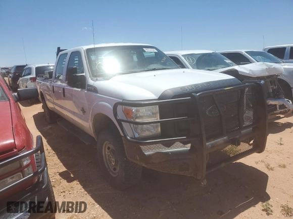 2015 Ford F-350 Platinum with VIN 1FT8W3BT6FEB82583, listed as a Copart auction lot 53999885 with 307,516 mi miles and Clean Title. Bid and sale history available at DreamBid. Image 4.