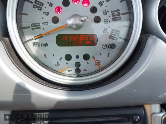 2005 MINI Hardtop with VIN WMWRC334X5TJ65197, listed as a IAAI auction lot 42035614 with 248,872 mi miles and . Bid and sale history available at DreamBid. Image 15.
