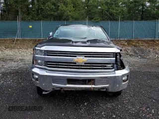 2015 Chevrolet Silverado 3500HD LTZ with VIN 1GC4K0E80FF509652, listed as a Copart auction lot 45758655 with 58,456 mi miles and Salvage Title. Bid and sale history available at DreamBid. Image 5.