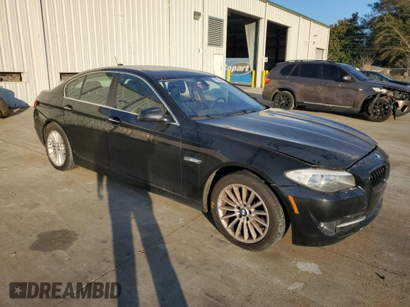 2013 BMW 5 Series 535i xDrive with VIN WBAFU7C56DDU67174, listed as a Copart auction lot 81506484 with 139,109 mi miles and Salvage Title. Bid and sale history available at carsss.com. Image 4.