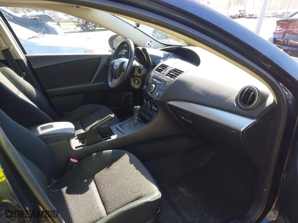 2012 Mazda Mazda3 i Touring with VIN JM1BL1V88C1657762, listed as a IAAI auction lot 41771151 with 164,816 mi miles. Bid and sale history available at carsss.com. Image 5.
